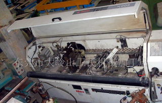 全自動(dòng)直線封邊機(jī) 現(xiàn)代木工機(jī)械的高效革新